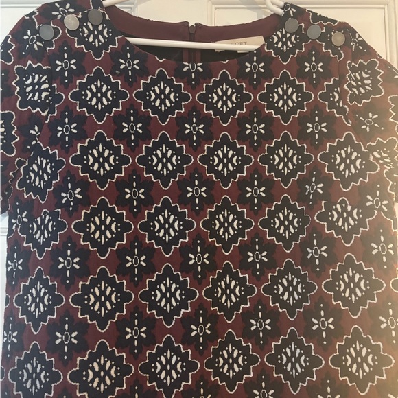 LOFT Elegant Burgandy short sleeve size 12 dress - Picture 2 of 5